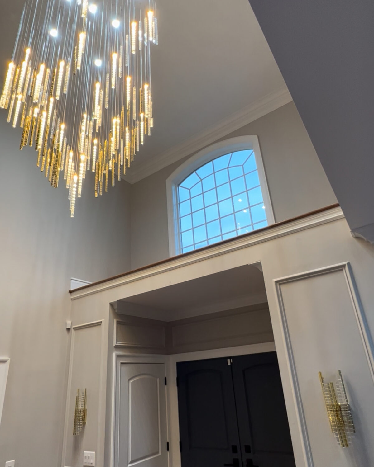 Luxury modern chandelier for private residence